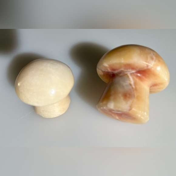 Vintage 1970’s Set of Two Marble Mushrooms - Picture 2 of 7